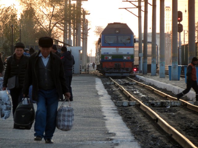 Железная дорога Устюрта или Поезд через пустоту