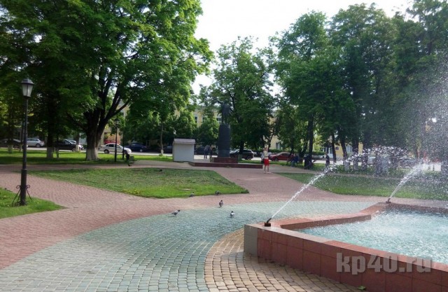За ночь в Калуге снесли памятник Ленину на площади Старый Торг
