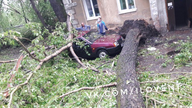 Ураган (сильный шквал) в Нижнем Тагиле