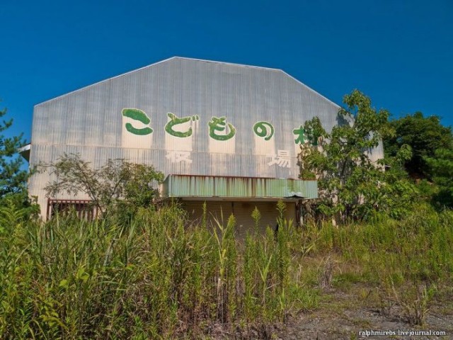 Раритетный автохлам: Заброшенный автомузей Японии