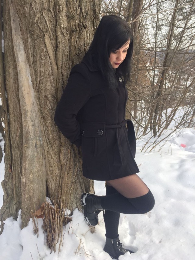 Ленка, давай фоткай быстрее, я же позирую