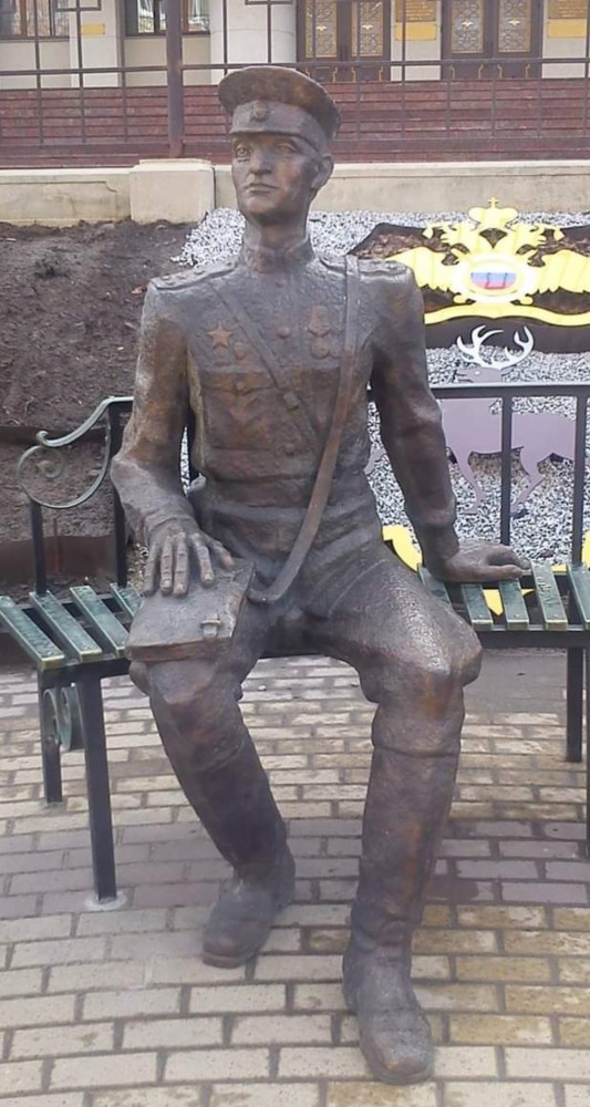 Кто–нибудь знает, как называется это направление в современном искусстве?