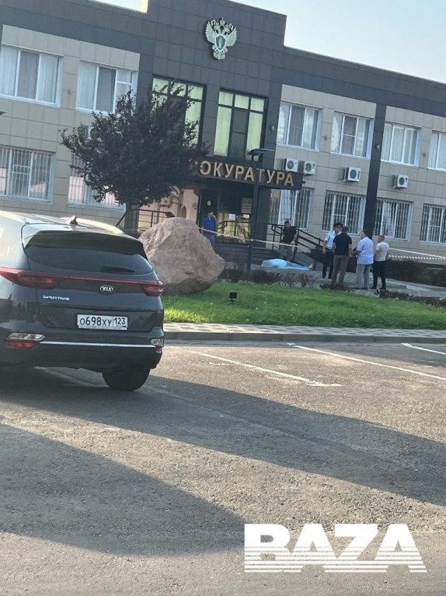 Экс-глава района Краснодарского края застрелился на пороге прокуратуры