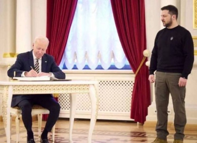 12 стульев
