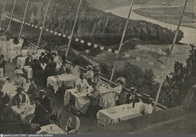 А вы знали, где был первый высотный ресторан в Москве?