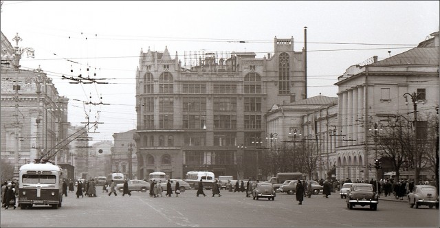 Москва и москвичи. Двадцатый век. 28.03.25