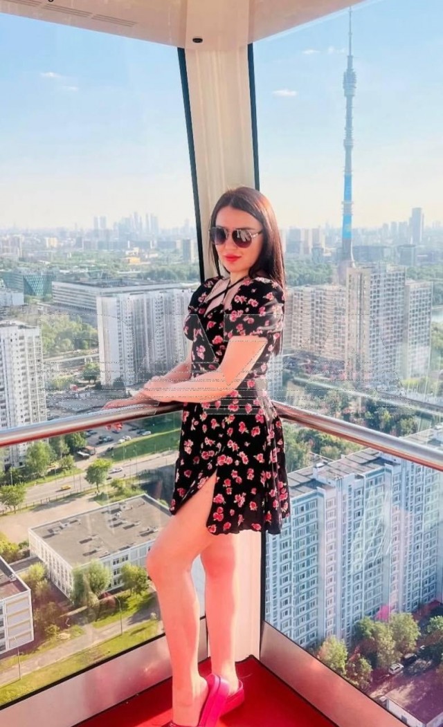 Весна, забавы у каждого свои.