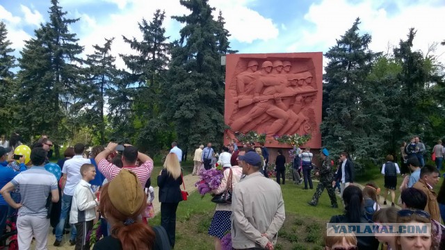 В Кишиневе танк Т-34 увезли с постамента