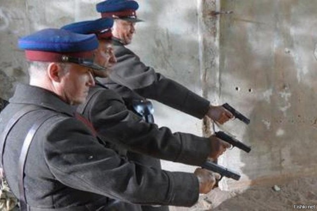 "Ценовой сговор?" В Госдуме возбудились огурцами