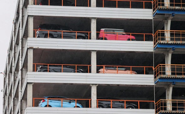 Власти предложили запретить упрощенный ввоз машин из дружественных стран