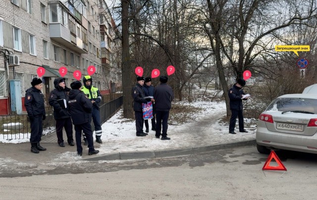 Полицейские решили проучить очевидца за съёмку нарушений возле УМВД по Чебоксарам