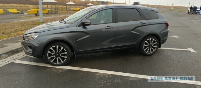 Водители массово жалуются на очередной дефект руля в новых Lada Vesta