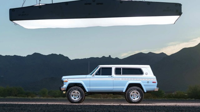 Jeep Cherokee в лёгком тюнинге. Немного автобезумия в фото.