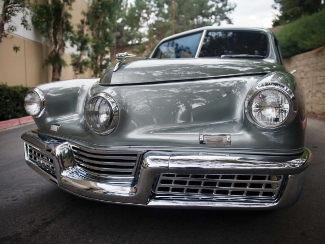 Tucker 48: фара, которая смотрит в поворот