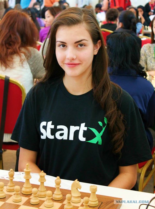 Самая ceкcyaльная шахматистка в мире