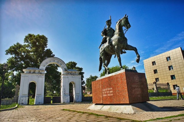 Интересные памятники вашего города