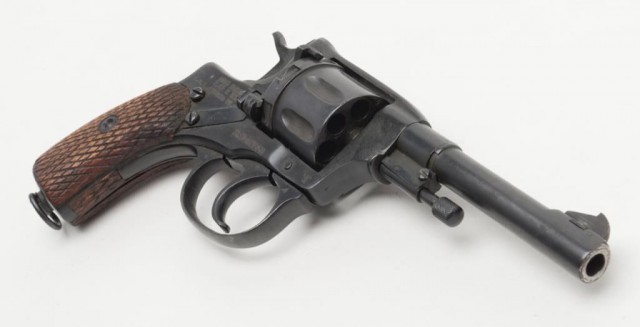Пистолеты-револьверы 2. Красивых фото пост.
