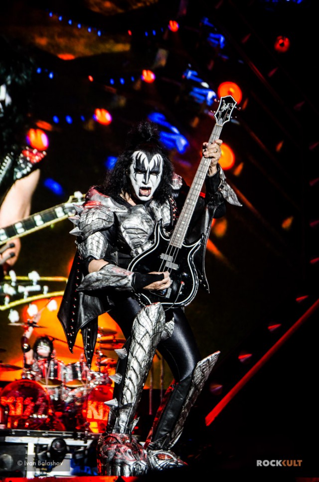 Kiss - Dynasty. История создания