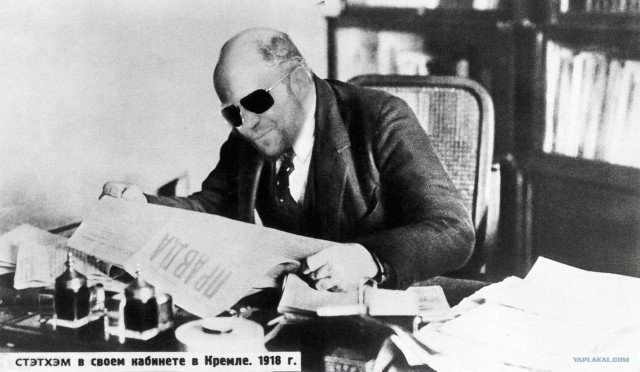 Стэтхэм гуляет по Москве?