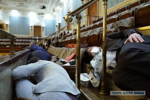 Как в оплоте демократии обрабатывают своих граждан