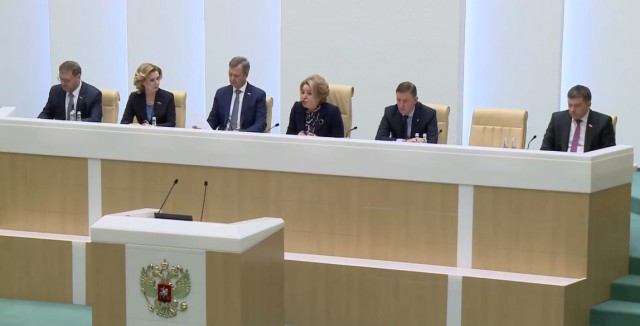 Совет Федерации единогласно одобрил закон о конфискации имущества за дискредитацию армии и фейки о Вооружённых силах