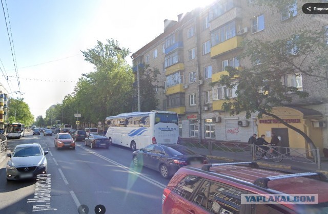 Полный автобус "шпионок" и "коллаборанток"
