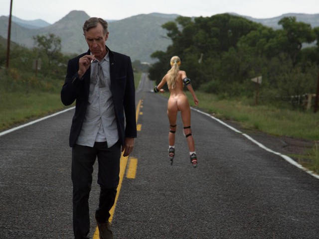 Печальный мужик с сигаретой..