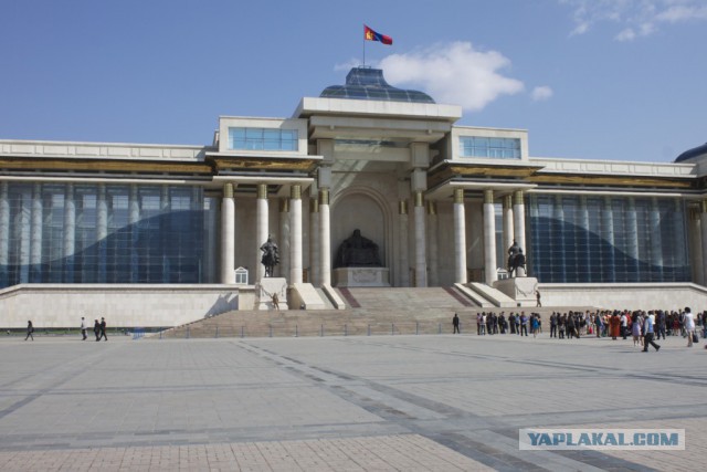 Приключения американцев в России/Монголии/Китае. Ч