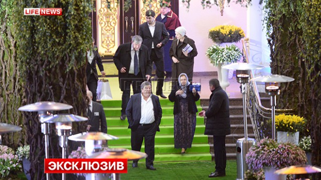Стали известны гонорары звёзд на свадьбе сына  миллиардера Гуцериева