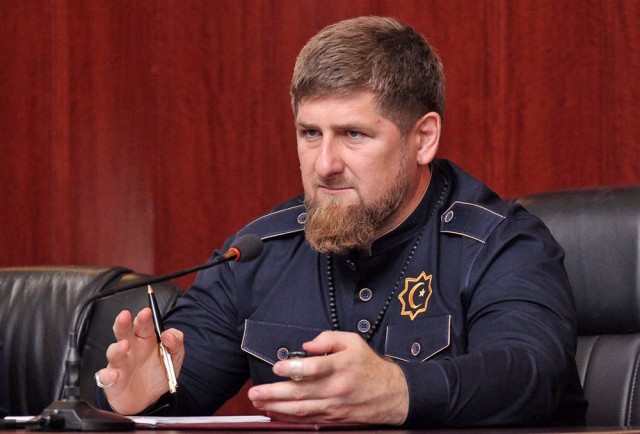 Макрон поставил ультиматум мусульманам во Франции