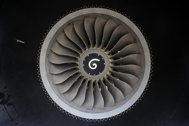 Стало известно о прекращении обслуживания двигателей для Sukhoi Superjet