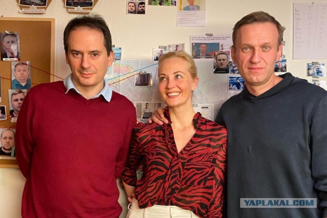 Джо Байден встретился с Юлией и Дарьей Навальными