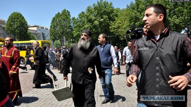 Тбилиси: пиропулеметчик против полиции