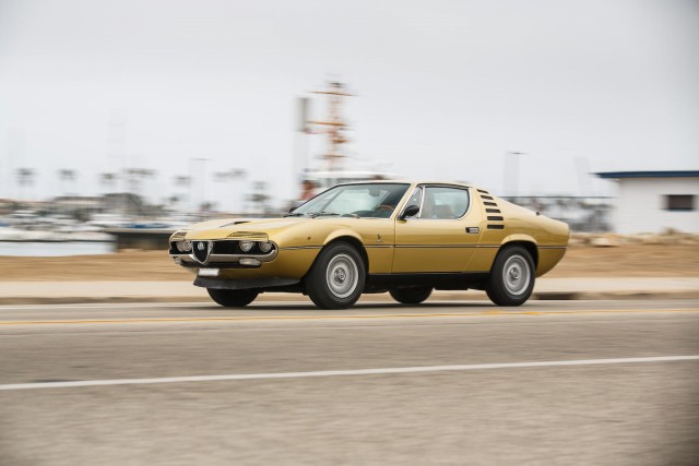 Alfa Romeo Montreal. "Ferrari для бедных". Красивых автофото пост