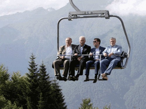 Фотожаба: Семь футов над землей