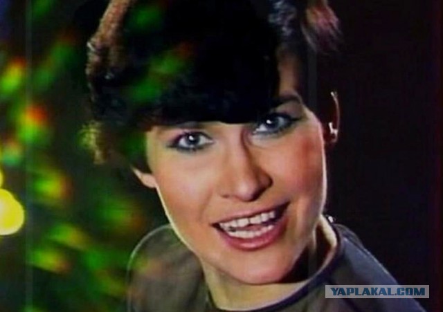 Она первой спела «Миллион алых роз» и показала брейкданс на телевидении СССР. Почему Айя Кукуле ушла со сцены