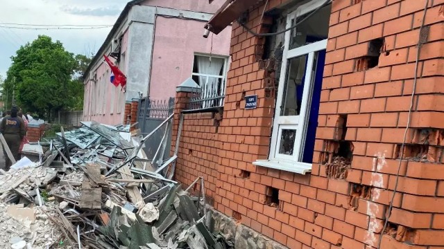 «Врут по телевизору, врут и врут! Твари!»