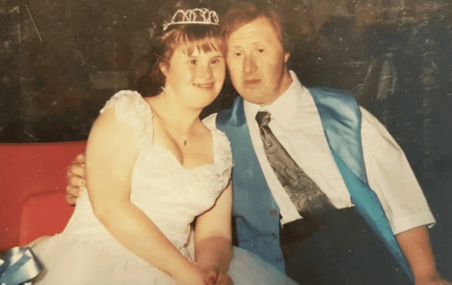 29 лет назад состоялась первая свадьба людей с синдромом Дауна. Как сложилась их судьба