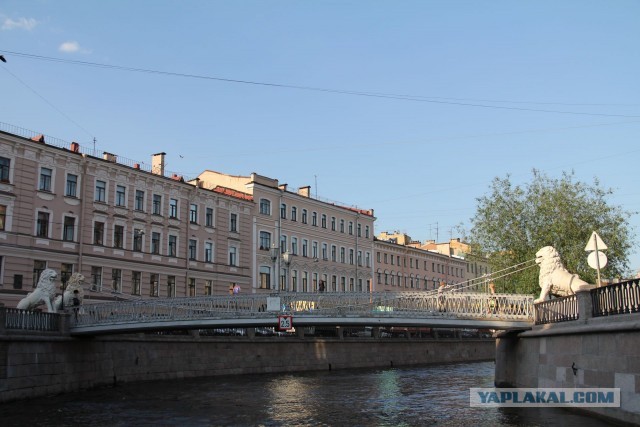 По рекам и каналам Петербурга