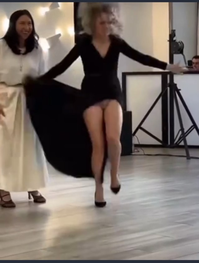 Это энергичный танец!