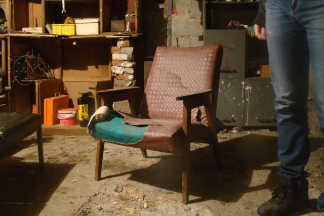 Реставрация кресла в гараже