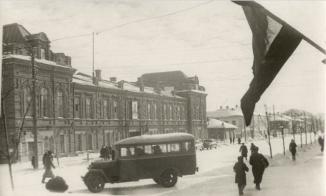 1953. Мартовские иды