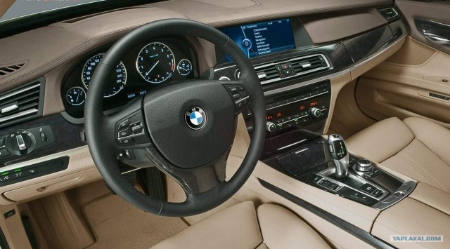 Новая "семёрка" Bmw (5 фото)