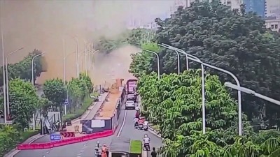 В китайском городе Наньнин эпично взорвалась канализация