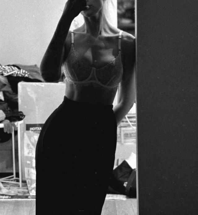 И снова девушки из WB