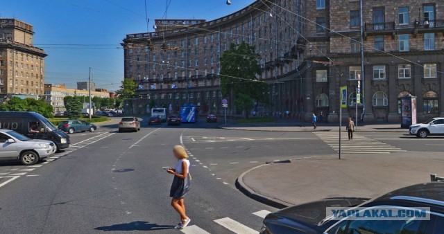 Не зря инспекторы заранее люстру включили