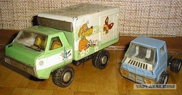 Старые игрушки