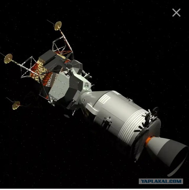 Китайцы заподозрили США во лжи с высадкой на Луне из-за скафандров NASA
