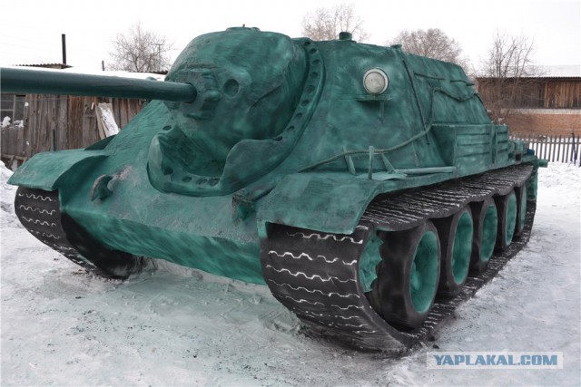 Фанат World of Tanks построил 20-тонный танк