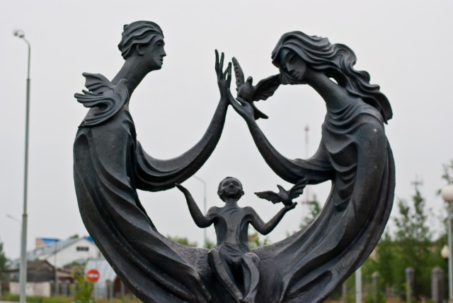 Памятники, которые делают мир добрее